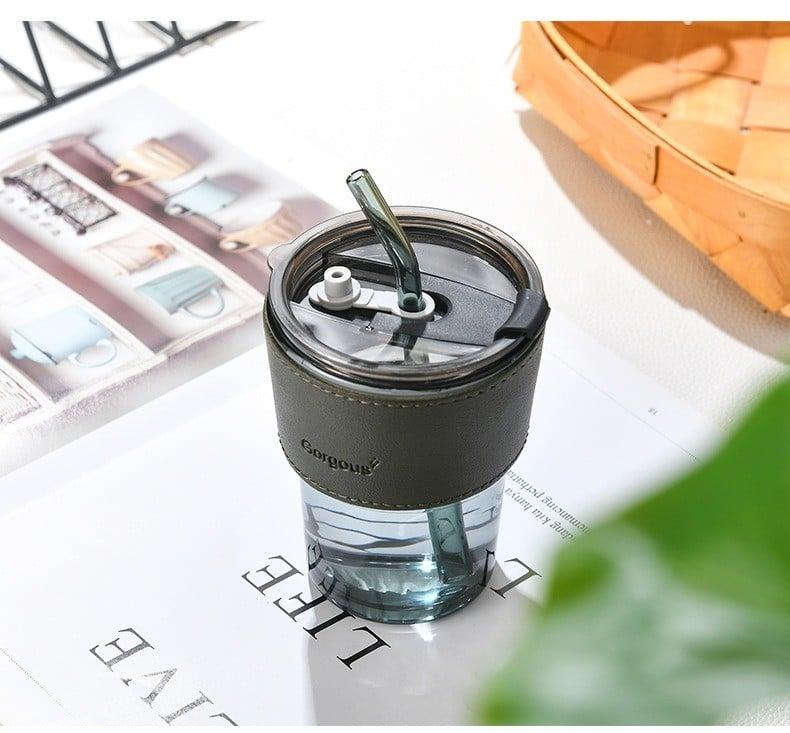 كوب زجاجي عسلي