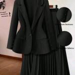 بدلة نسائية